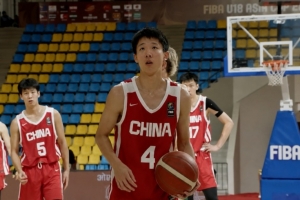 外出深造！媒体人：两所北美顶尖篮球学校已向张宇辰发出诚挚邀约