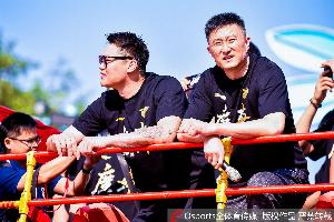 杜锋总教练&朱芳雨荣誉顾问！媒体人：风雨过后 “锋雨”还在