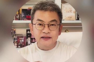 苏群：勇士这几年难有大作为 两年1.367亿续约库里一秒都不要犹豫