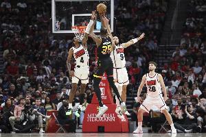火箭媒体人：申京&KD&格林极端球迷太过分 饭圈文化是种病
