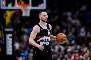 5年1.25亿~霍里：布劳恩是NBA溢价最严重的合同 他该给德罗赞替补