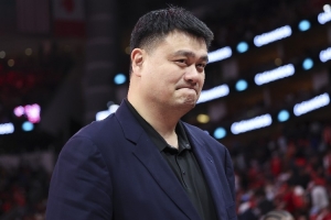 中国球员历代2K最高能力值：姚明94 李凯尔81 易建联76 杨瀚森70