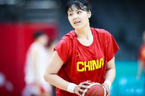 媒体人谈李月汝护照遗失：物流效率&准确率方面 中国全面领先美国