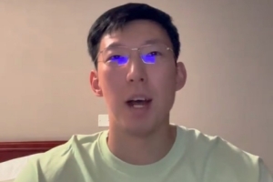 周琦发视频欢迎杜兰特：死神把镰刀带进抖音 见证过你的巅峰&坚韧