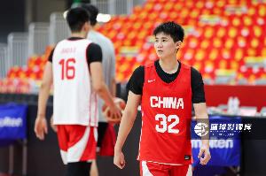 18分3板3助！媒体人：把李悦洲的信心打出来 我觉得收获挺大
