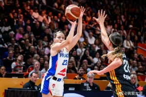 法国大胜德国 拿到首张决赛门票