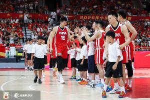 排面！人民日报祝贺中国男篮战胜沙特挺进亚运会4强