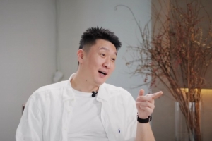 朱芳雨称国家队生涯不会跟新人过多沟通！孙悦打趣：怕浪费感情呗