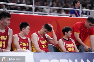 中国男篮本场比赛的整体表现不佳 从始至终都处于比分落后的局面