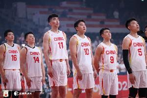 媒体人：看中国男篮被日本二队三节暴打30分 还有什么下限能突破