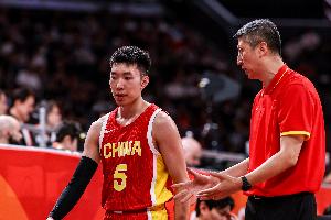 媒体人：中国男篮对篮筐威胁性十足 但可惜未能转化为得分