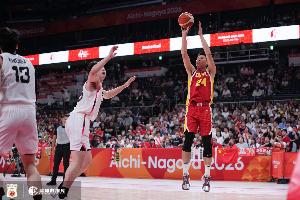 数据高效！崔永熙亚运场均10分6.3篮板 三项命中率46.8/43.5/100%
