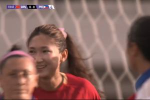 中国女足1-0领先菲律宾！王妍雯头球破门，张睿长传助攻