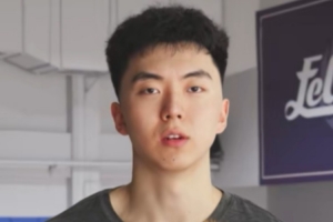 何佳轩：第一个赛季没有包袱 做好本职工作 尽最大努力帮球队赢球