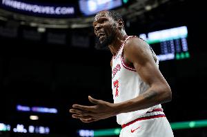 杜兰特：休赛期太精彩了我很喜欢 我喜欢看到NBA里的人员流动