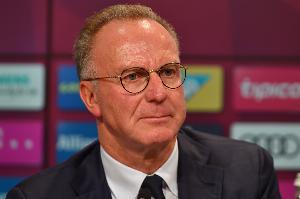 鲁梅尼格：曾反复权衡是否反对埃贝尔续约，会议期间才决定弃权