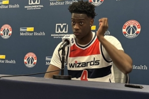 迪班萨赞奇才球迷：他们始终不离不弃 希望我们能拿下更多胜利