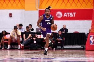 哈迪谈彼得森：他对待训练和比赛一丝不苟 展现出极强的学习能力
