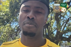 贝宁后卫：我发誓要带走梅西球衣 这不是比赛而是庆典我们要享受