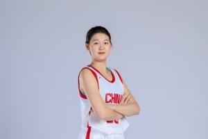不理想！孙晗昀13投5中拿13分8板 正负值-4