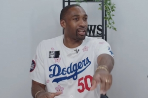 阿里纳斯：如果受不了更衣室里那些大尺度的玩笑 就会被团队排挤