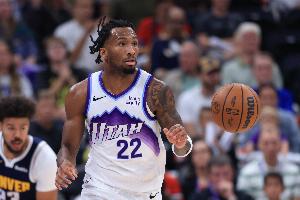 阿里纳斯：彼得森高中时就有NBA球员的职业态度 还督促我儿子训练