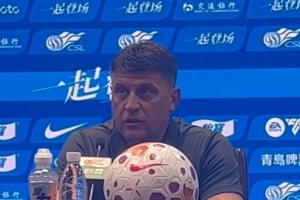 米洛耶维奇：吴曦和朱辰杰是榜样，今天他们和球队的表现都很满意