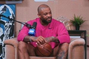 塔克：我连NBA 2K里都要自己设计球鞋 甚至会反复纠结配色细节