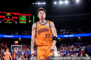 张镇麟12投7中&三分2中2得到16分6板1断 正负值+28全场最高！