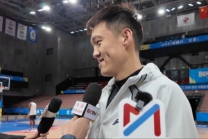 周鹏：我也希望长久一点 但这差不多是最后一个赛季